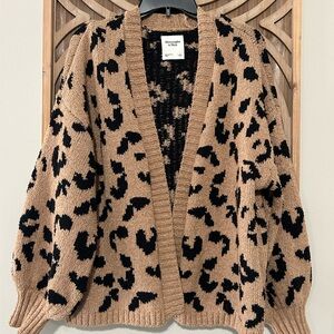 Abercrombie & Fitch Leopard Cardigan